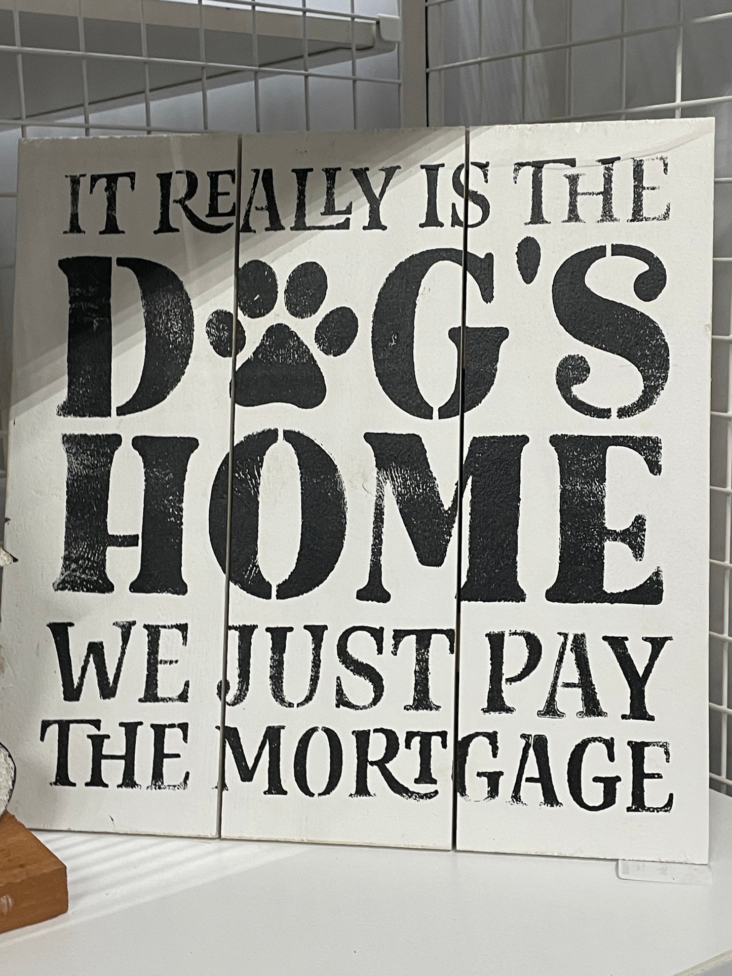 Dogs home sign